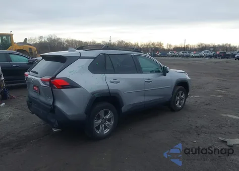 2023 Toyota Rav4 Xle z USA, uszkodzony, nr VIN 2T3P1RFV9PC380403